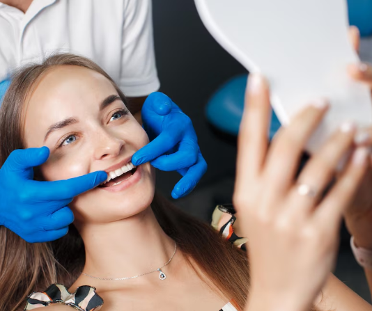 How Veneers Complement Restorative Dental Services